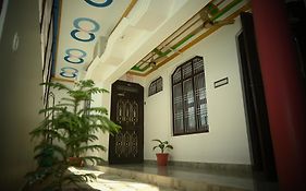 Shri Narayanam Guest House And Home Stay